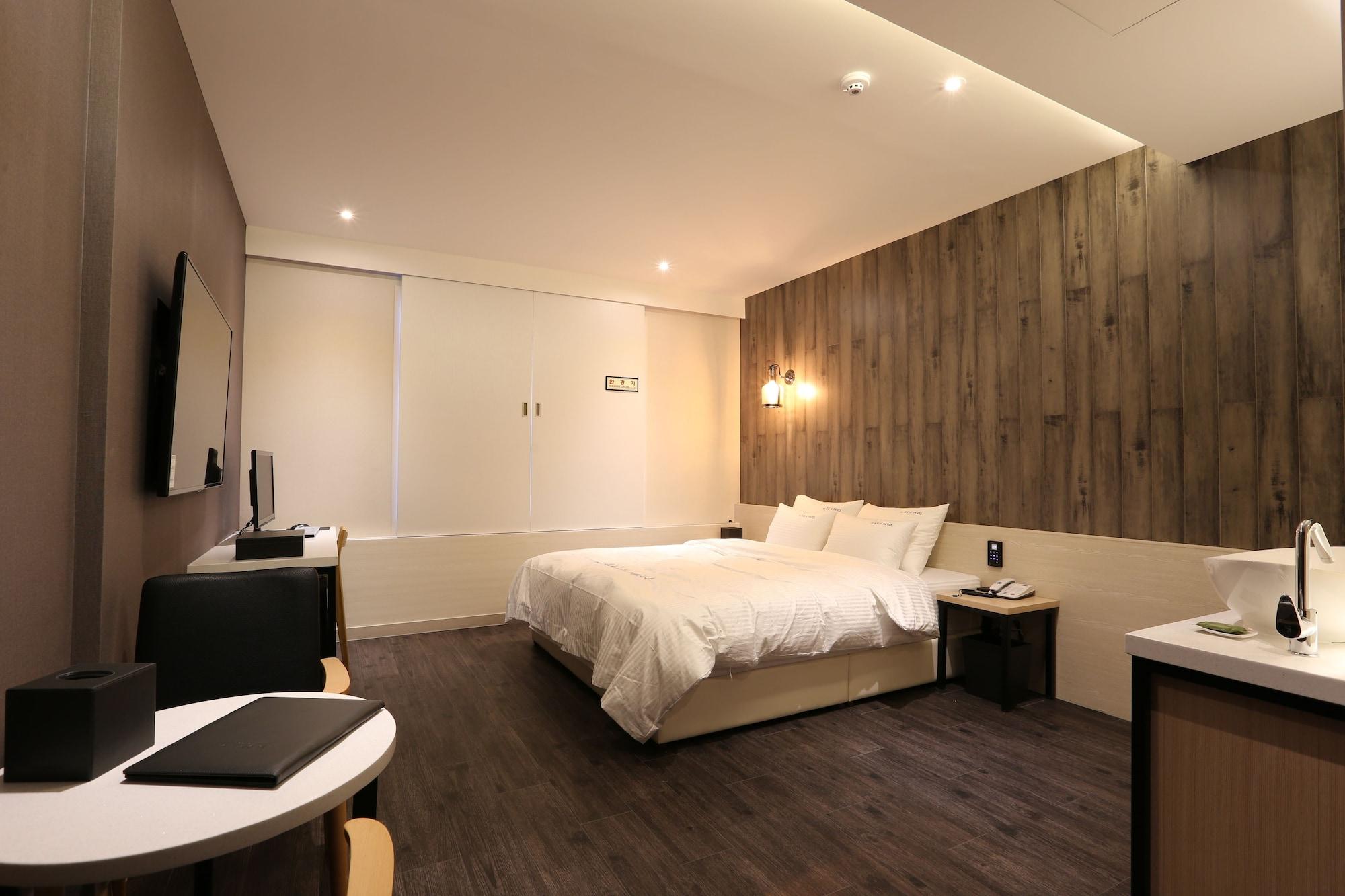 Le Idea Hotel Busan Station Екстериор снимка