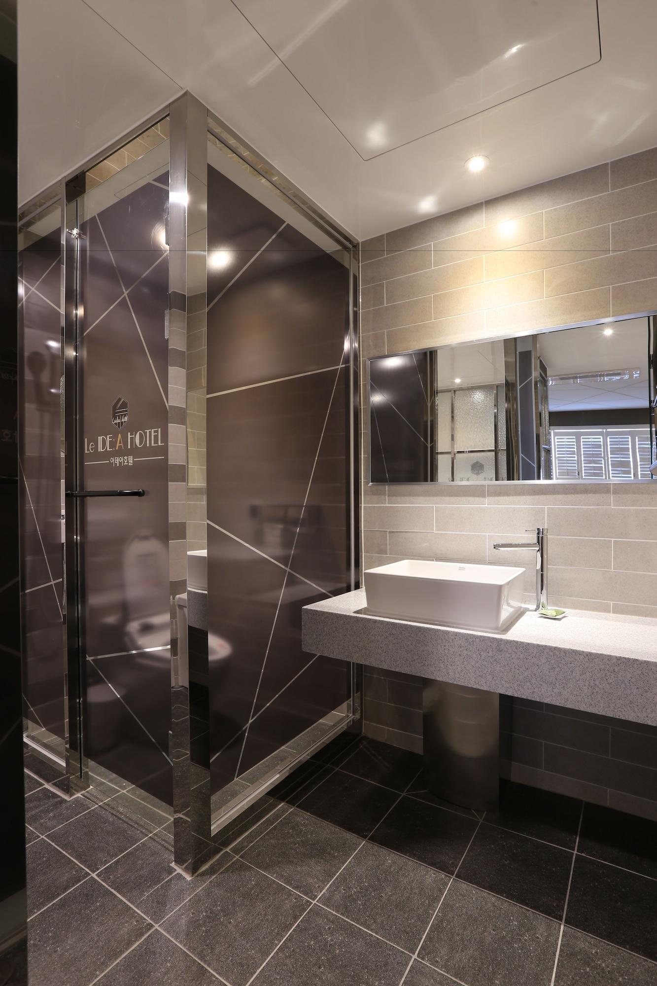 Le Idea Hotel Busan Station Екстериор снимка