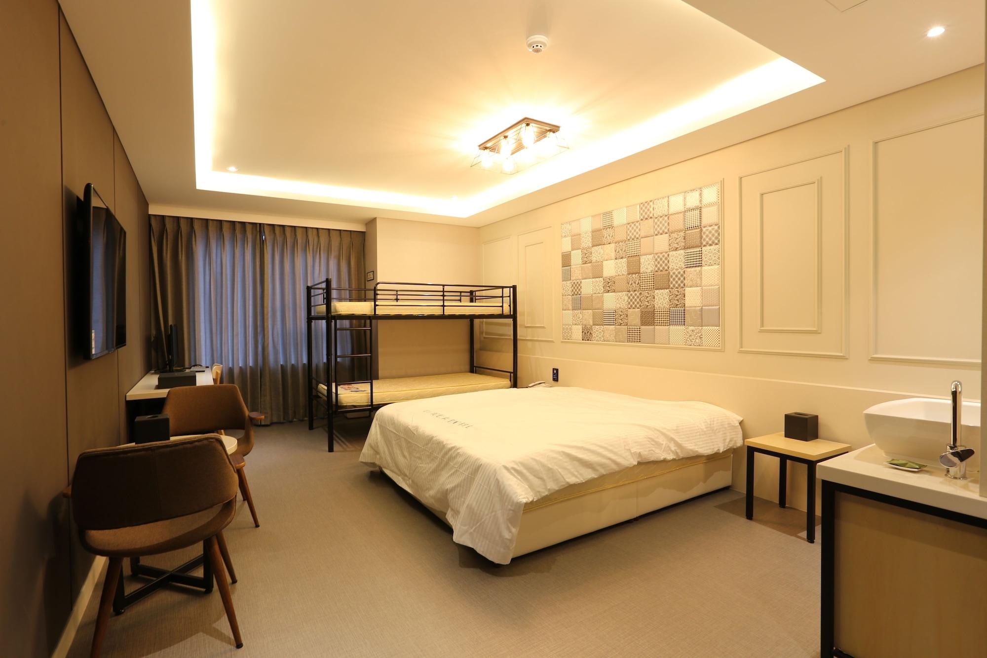 Le Idea Hotel Busan Station Екстериор снимка