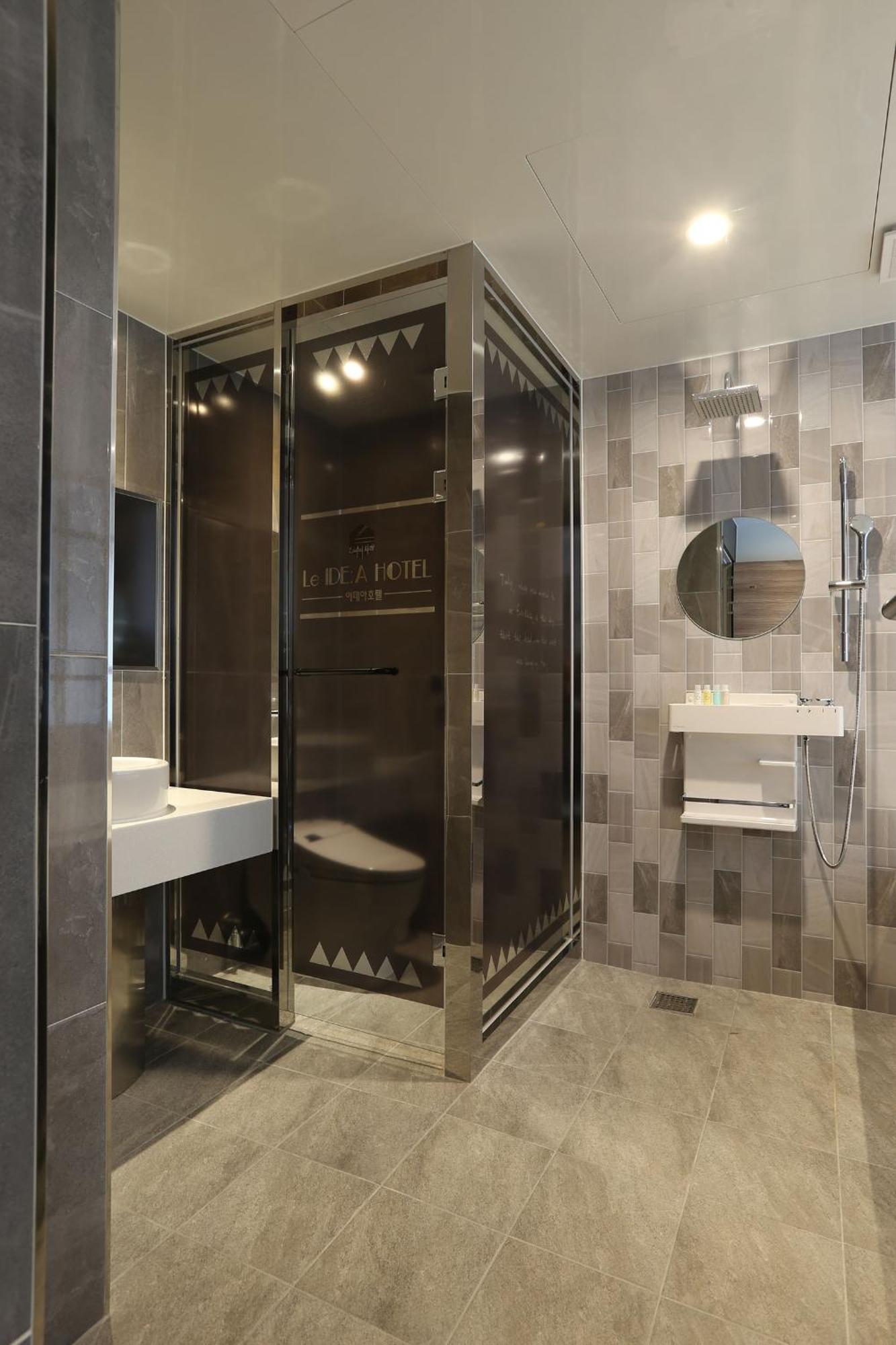 Le Idea Hotel Busan Station Екстериор снимка