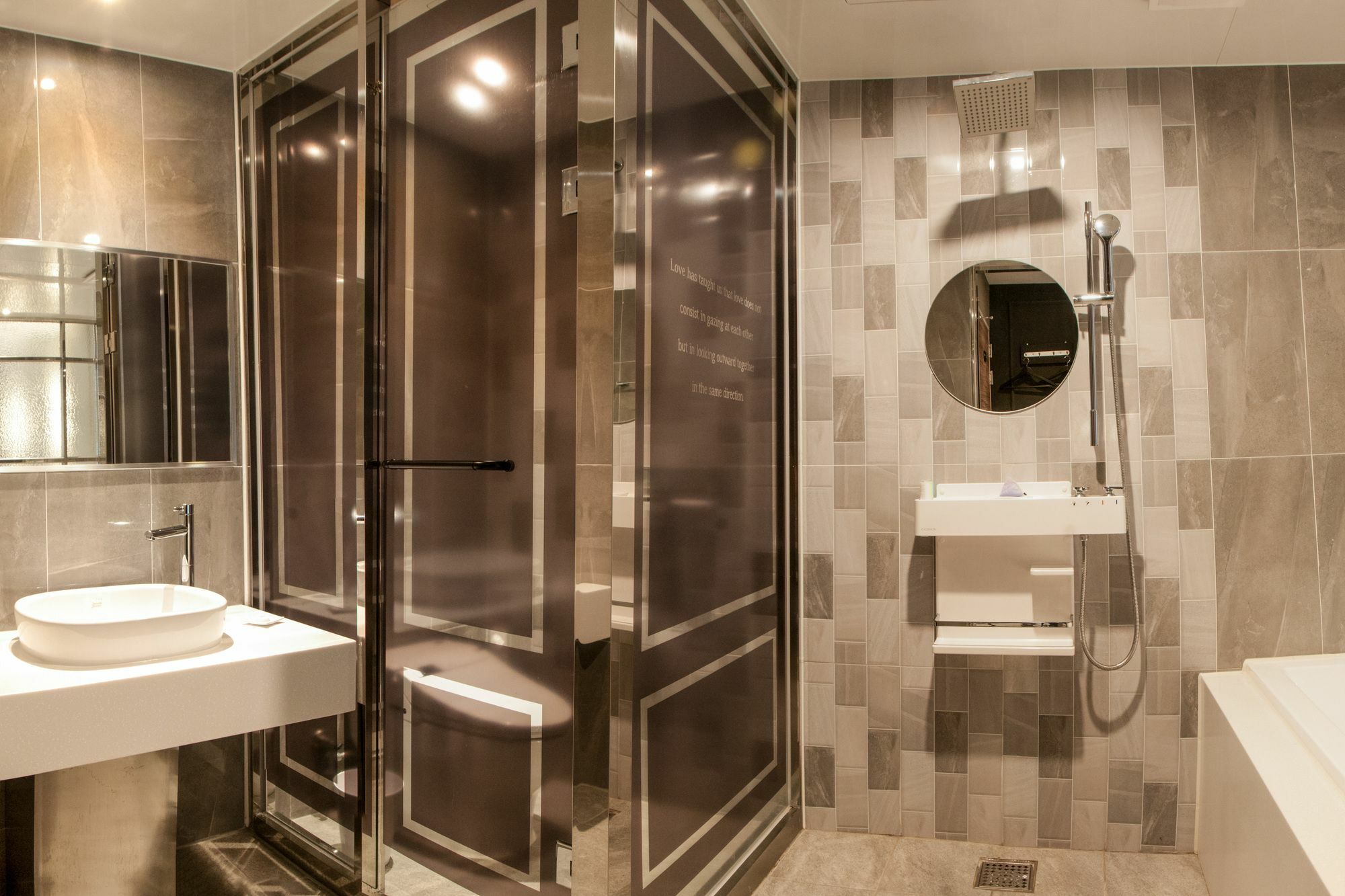 Le Idea Hotel Busan Station Екстериор снимка